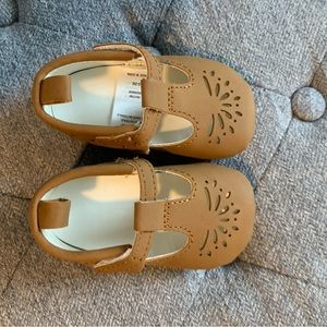 NWOT Baby shoes